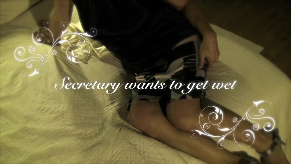 Secretary wants to get wet