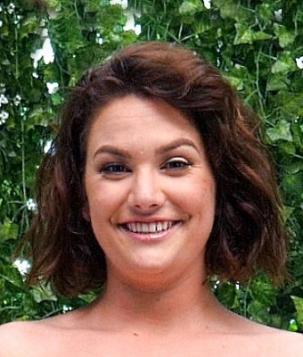 Shyla Syn Gorge profonde