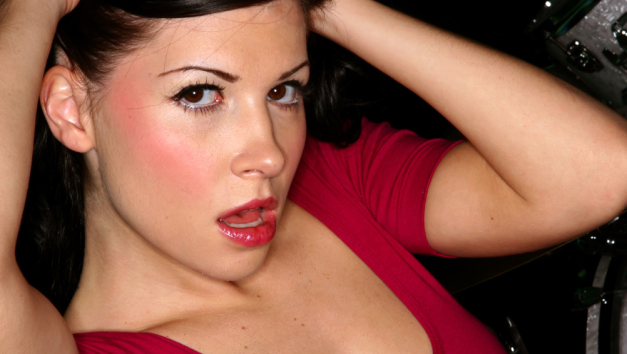 Rebeca Linares fucking in the couch with her small tits