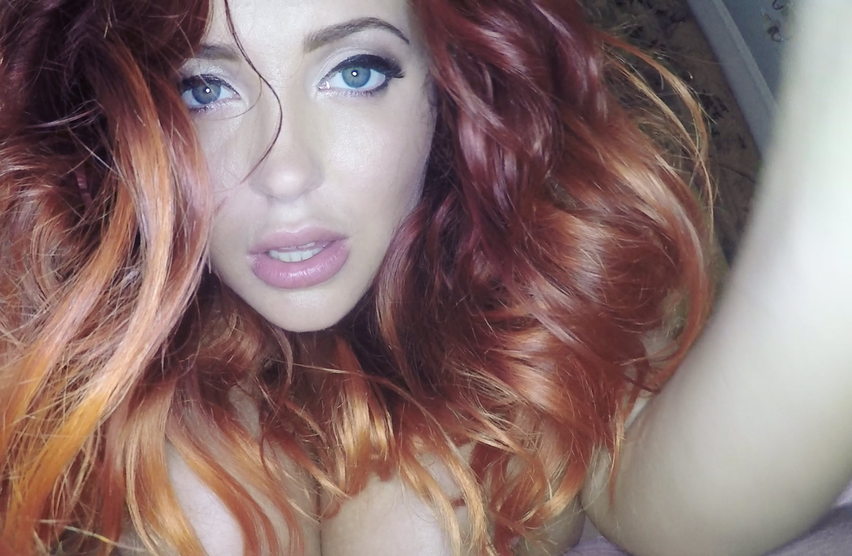 Lucy Vixen: Spin on it