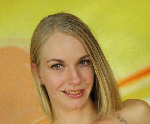 Photo HD Erika Devine - 6