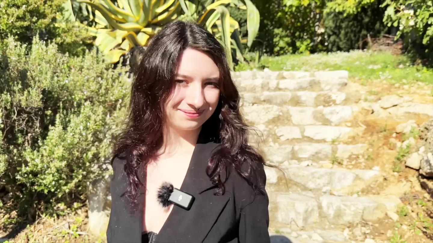 Ayori, 21 years old, from Poitiers!