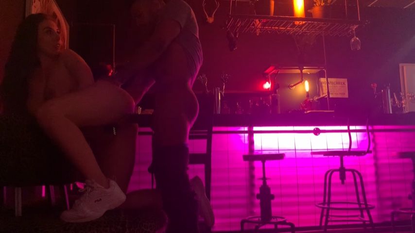 Bar Sex