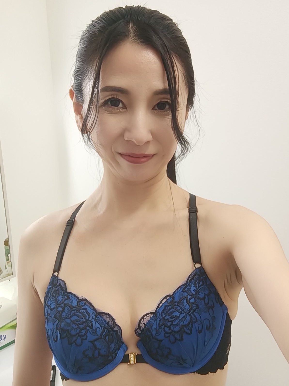 Yurine Tsukino Madonna