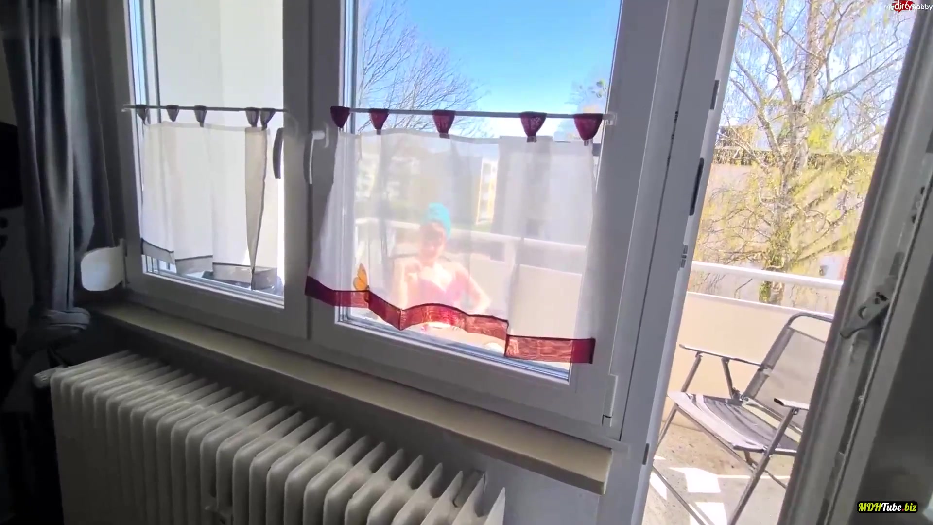 Risky quicky on the balcony!