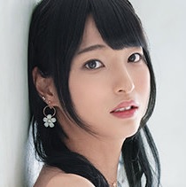 Hikari Tamaki Fessée