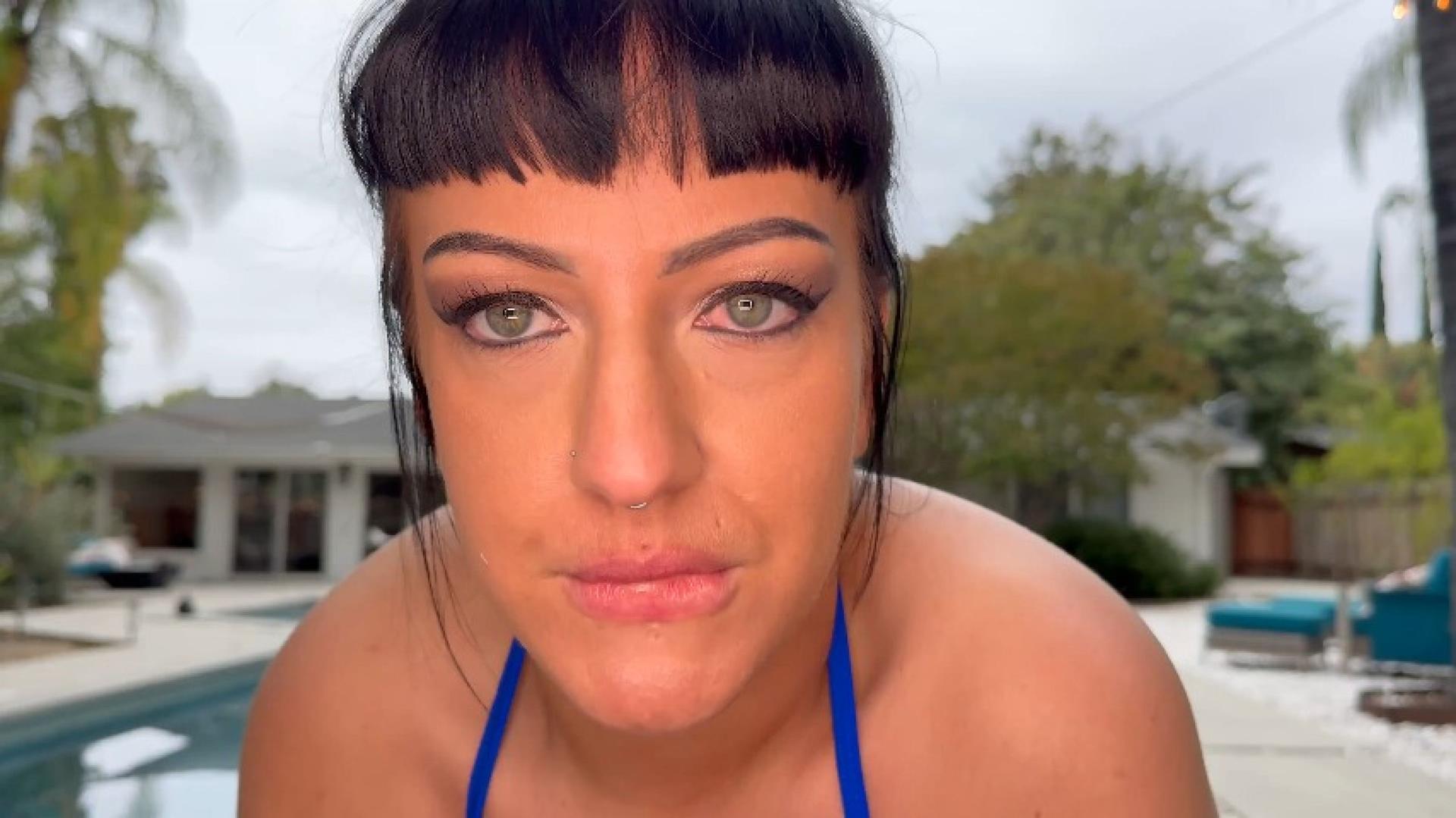 MY POV FUCK WITH THICK HORNY SARAH SWITCHBLADE