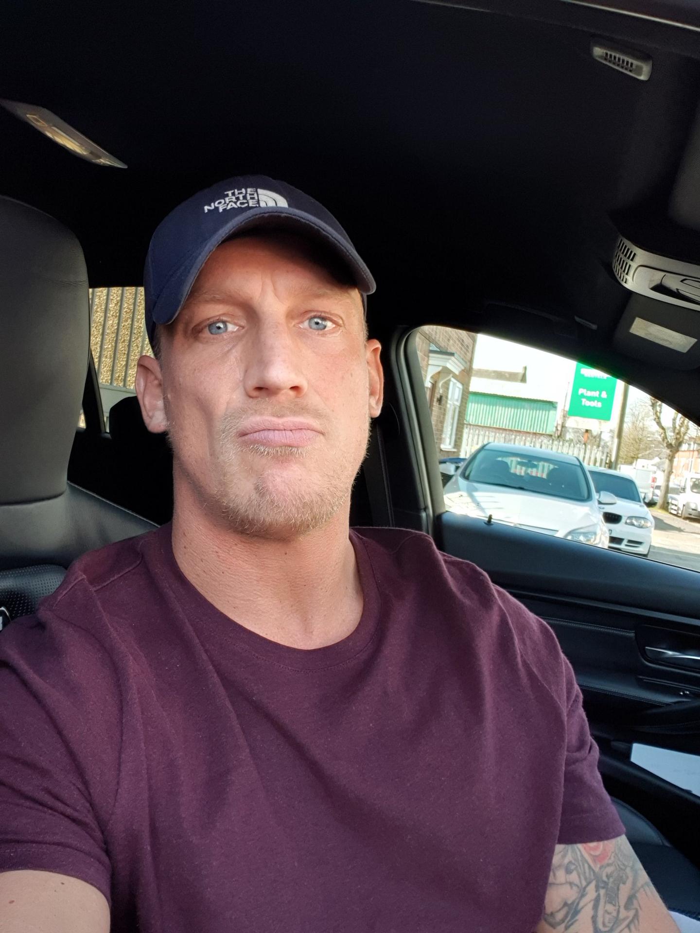 Photo HD Luke Hardy - 6