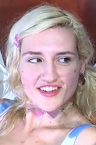 Aubrey Adore Fessée