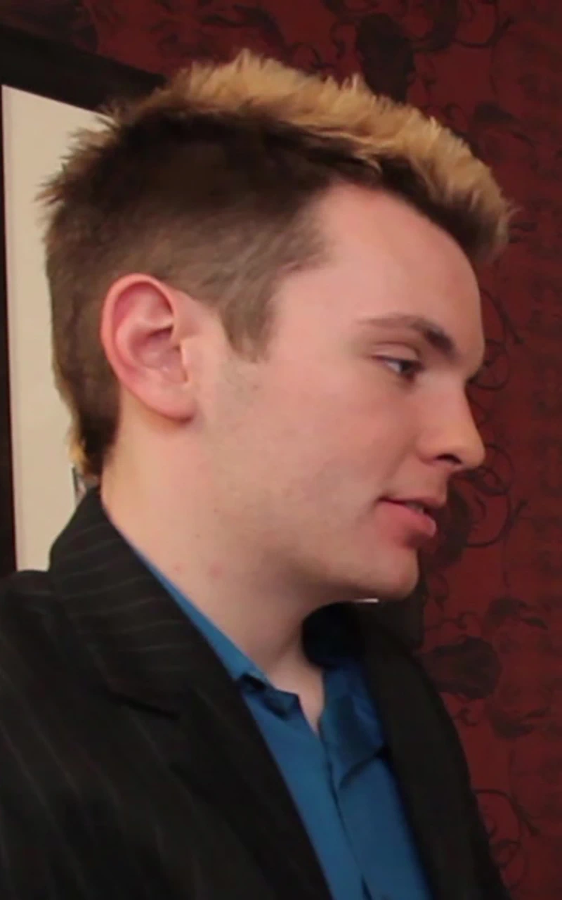 Aaron Michaels Facial