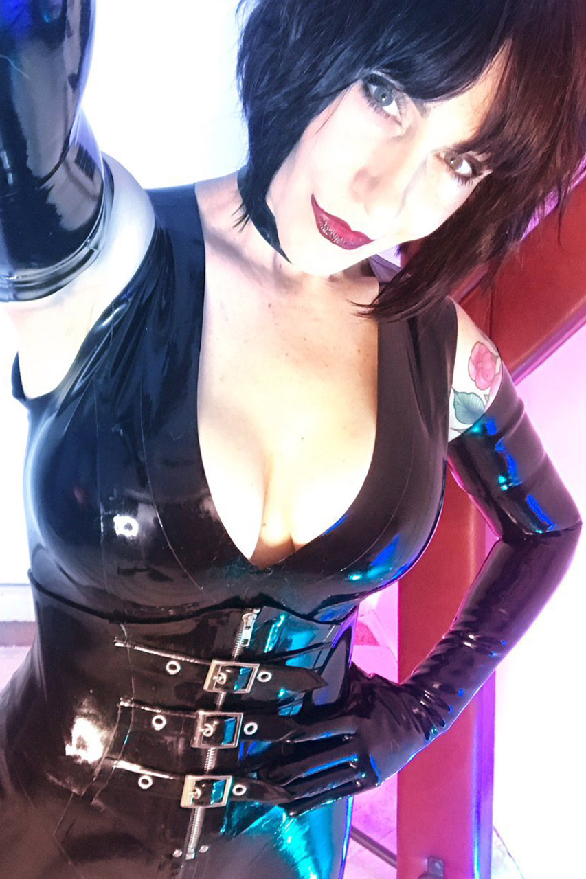 Photo HD Andrea Untamed - 6