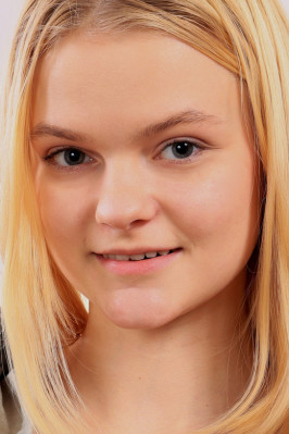 Photo HD Lucy Foster - 3