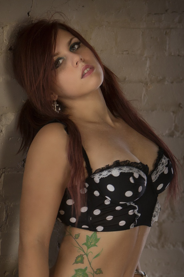 Photo HD Ivy Sinn - 1