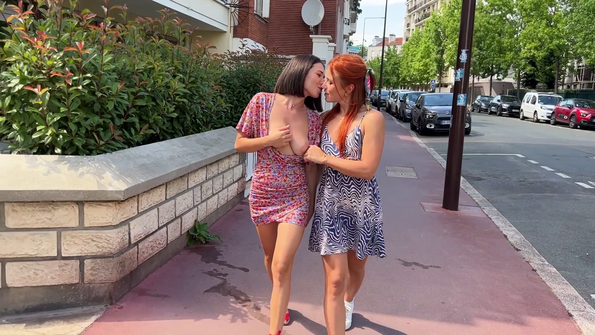 Eve S & Clemence: Action