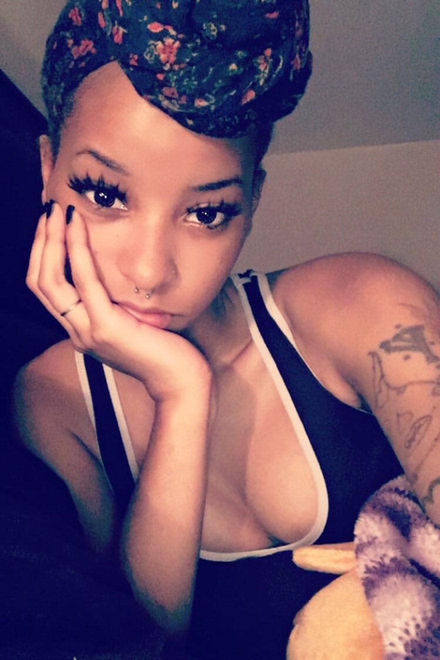 Reina Rain Domination