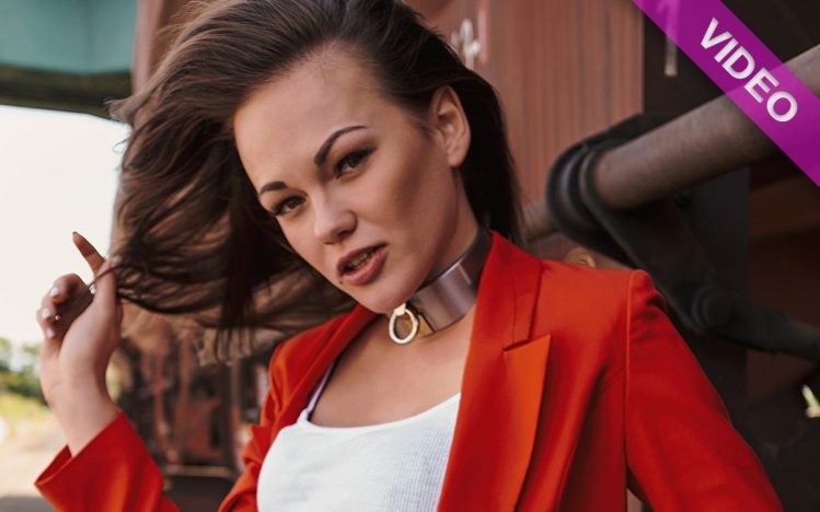 #283 – Elegant Highstyle on tip toes