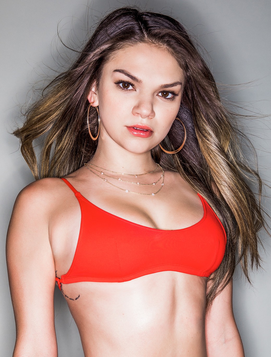 Photo HD Athena Faris - 1