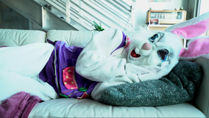 Sucking Off The Easter Bunny