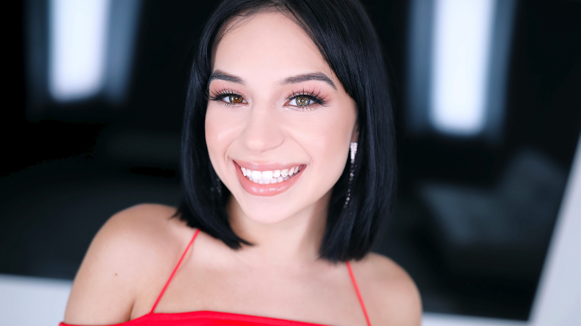 Amateur Allure Welcomes Aria Valencia, Tight Teen Gives Sloppy Blowjob, Fucks and Swallows Hot Load