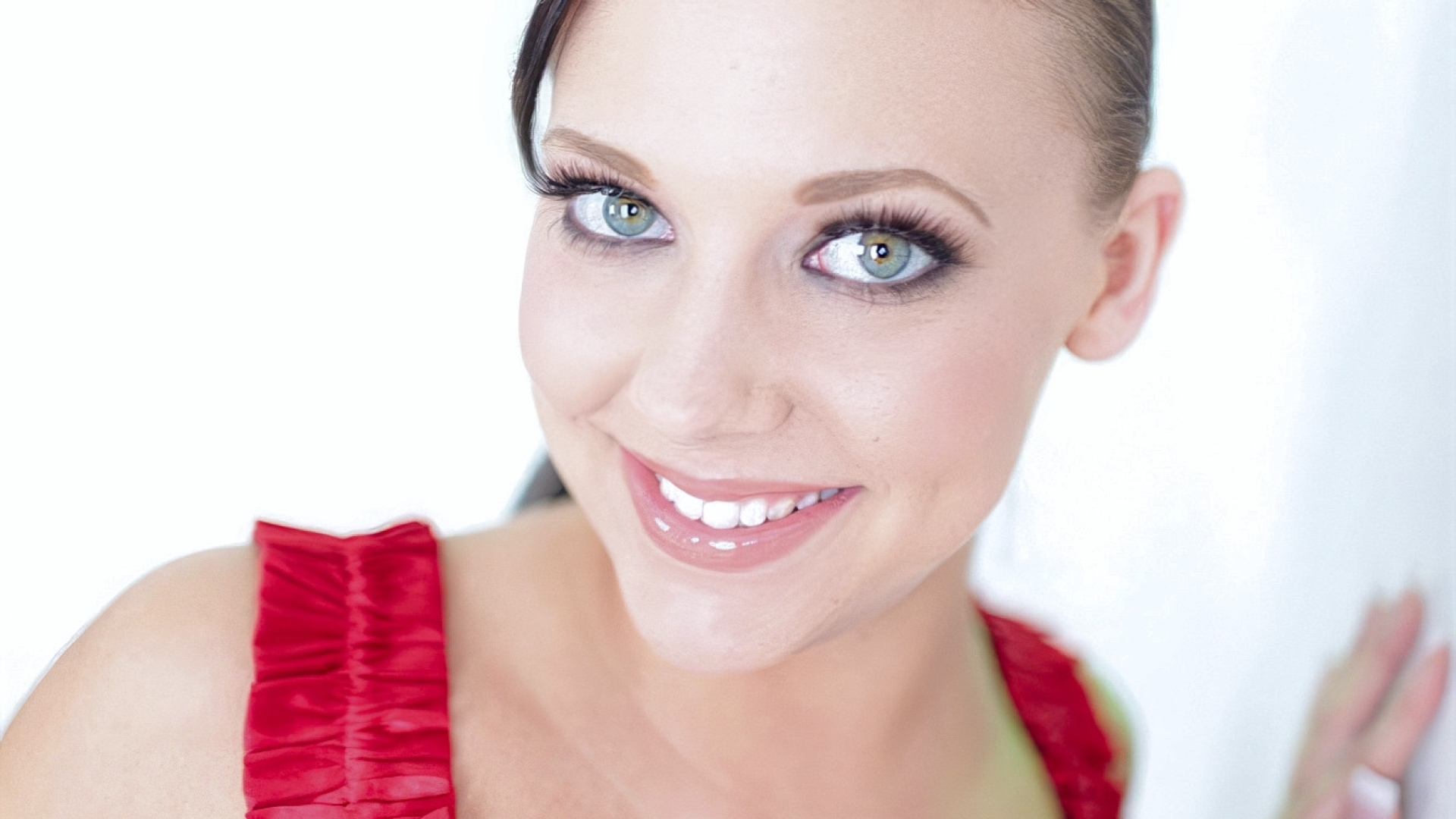 Amateur Allure Features Ivy Winters (aka Mila) Teen Cum Machine in Stunning 4K!