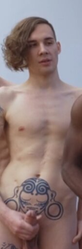 Aleksandr Bright Fisting