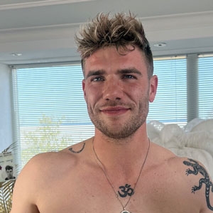 Lucas Hellminaar Squirt