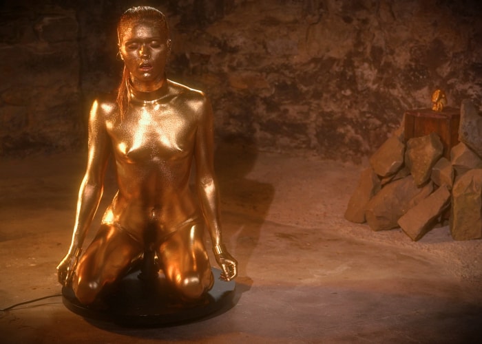 Zoe & The Golden Idol
