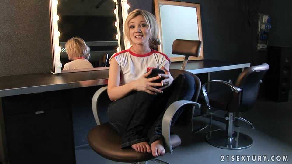 Interview with Faye Barts