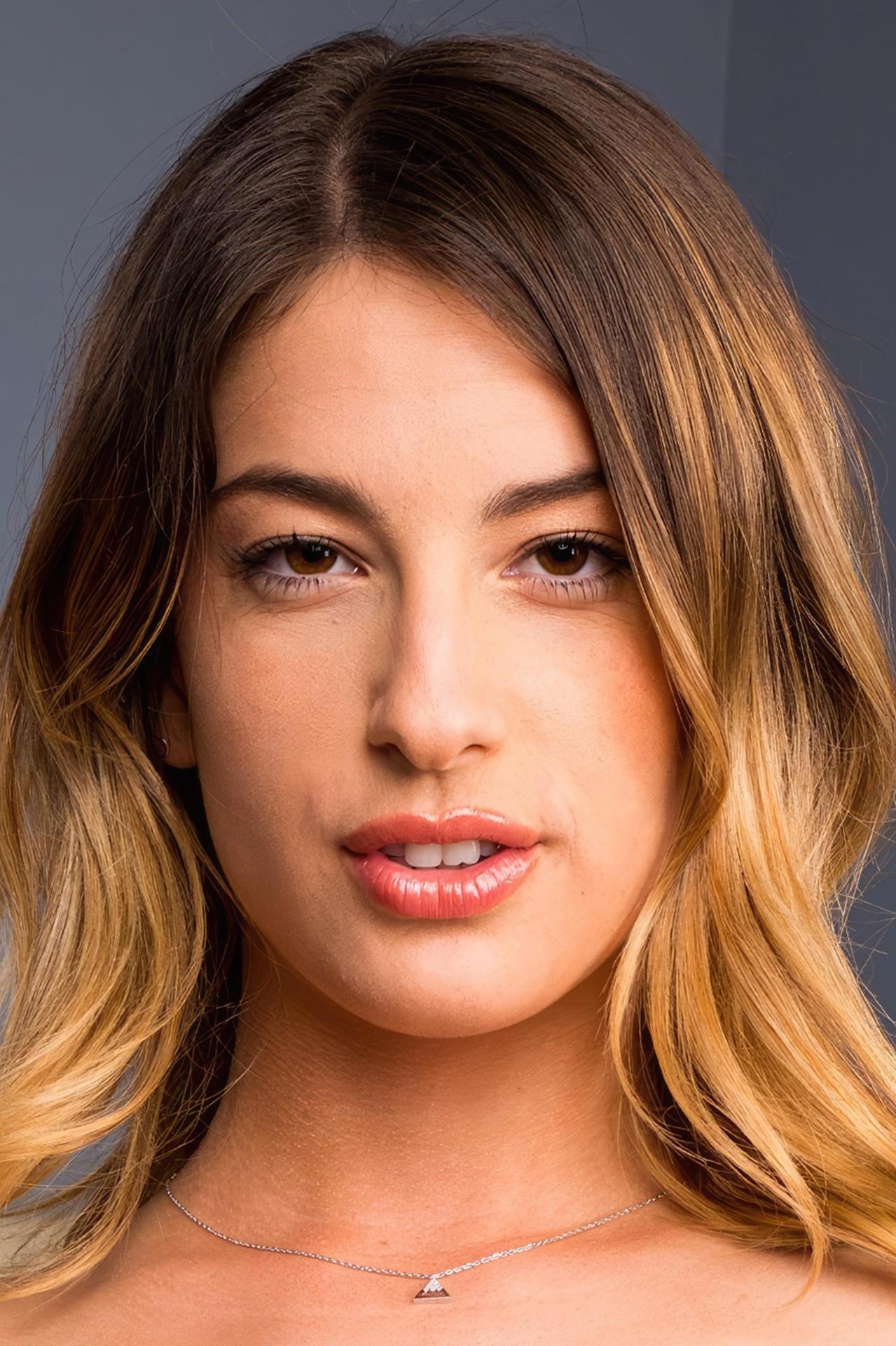 Photo HD Kristen Scott - 1