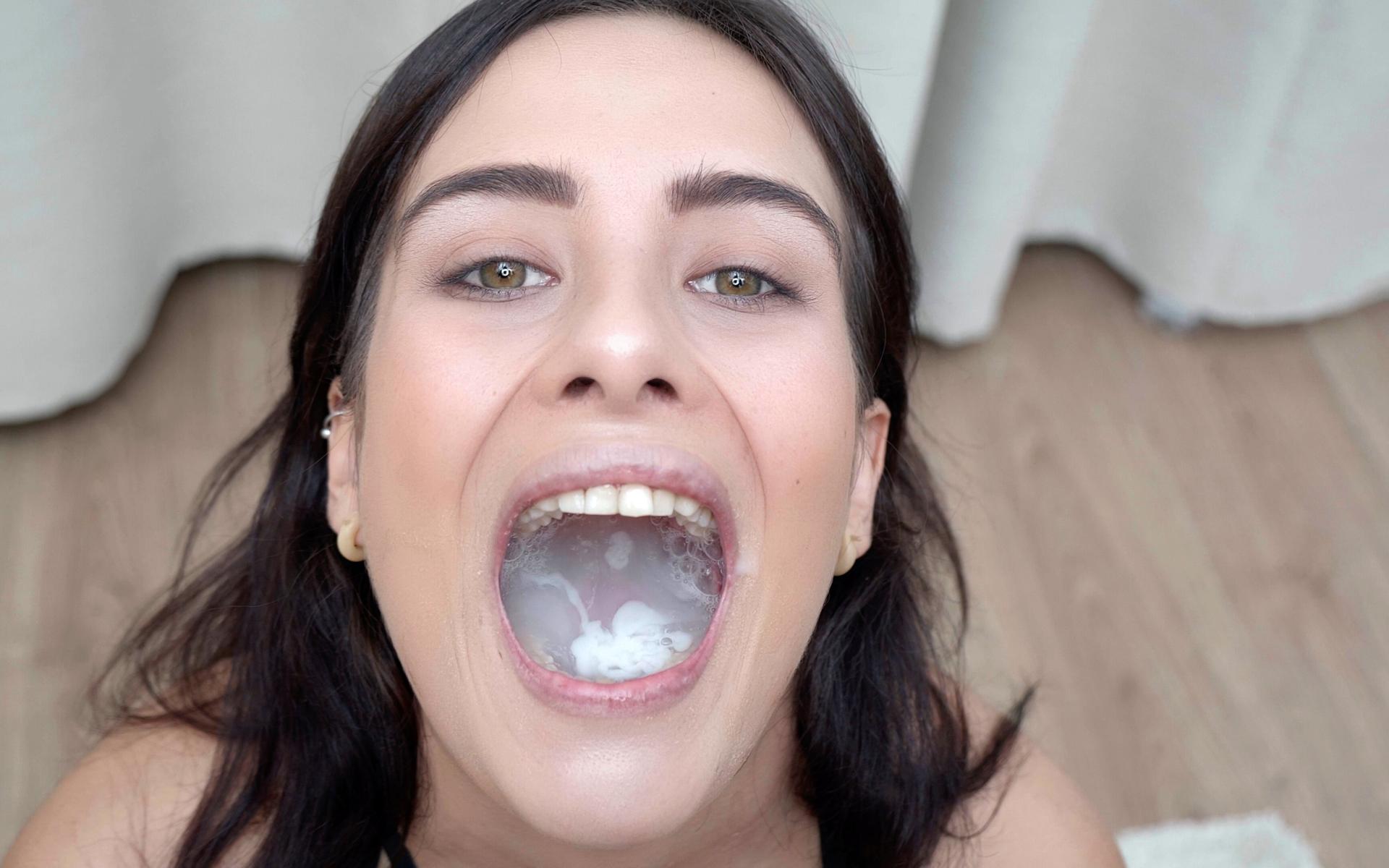 Maria Teen swallowing 59 big loads