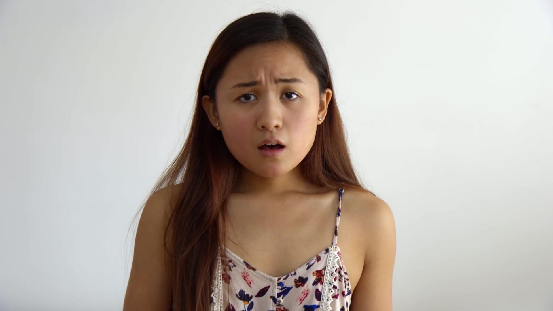 Elle trying not to orgasm