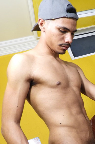 Lucio Gomez BiLatinMen