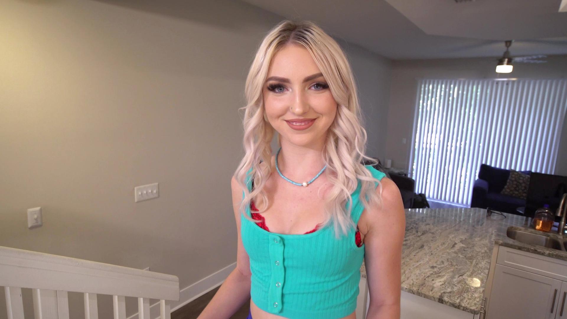 Britt Blair Gets Her Pussy Twisted By New Dick