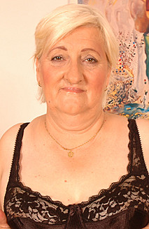 Anna Mary Lusty Grandmas
