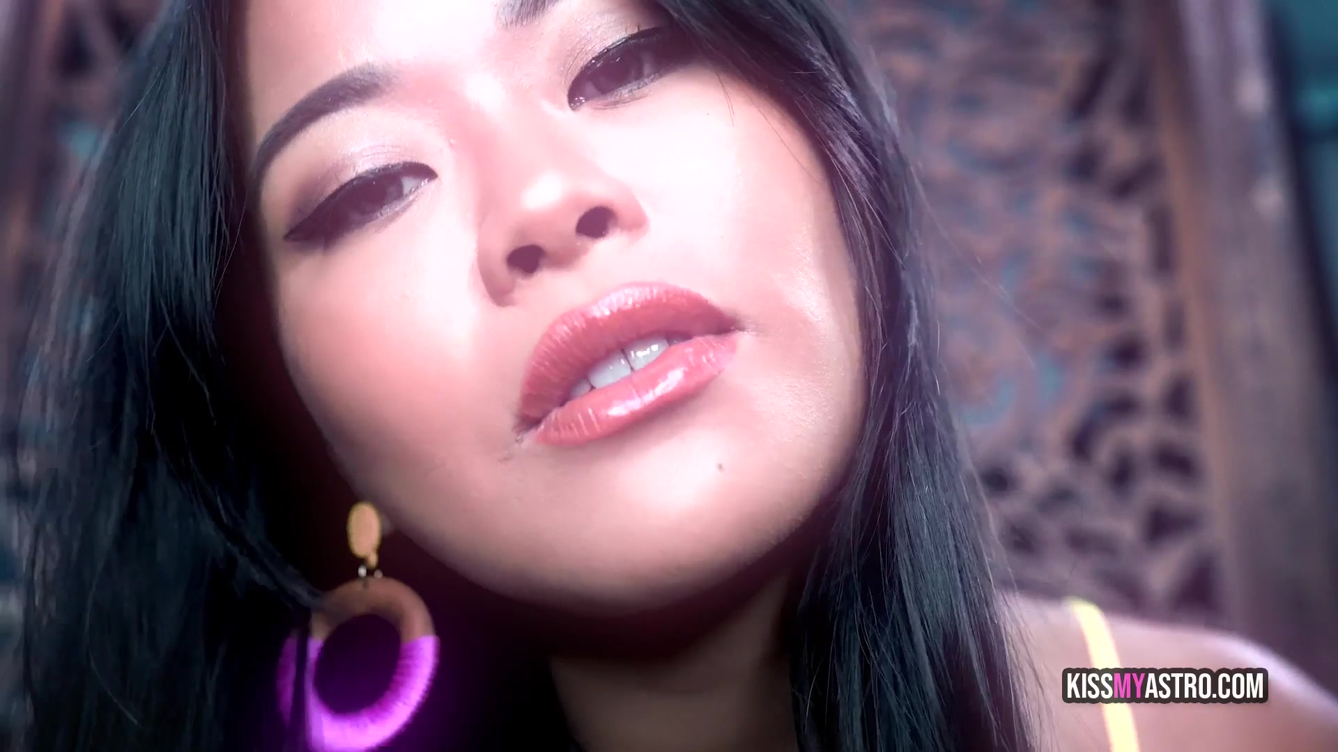 MAKE OUT WITH ME LOSER