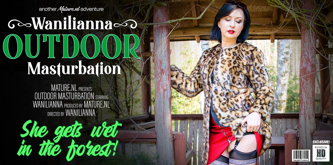 MILF Wanilianna is getting wet in the woods