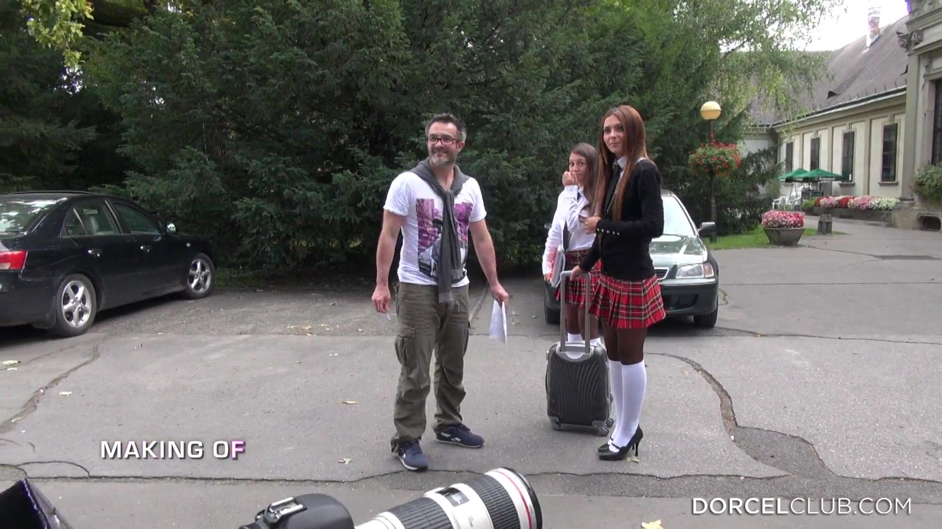 Making-Of - Russian Institute - The New School Girl