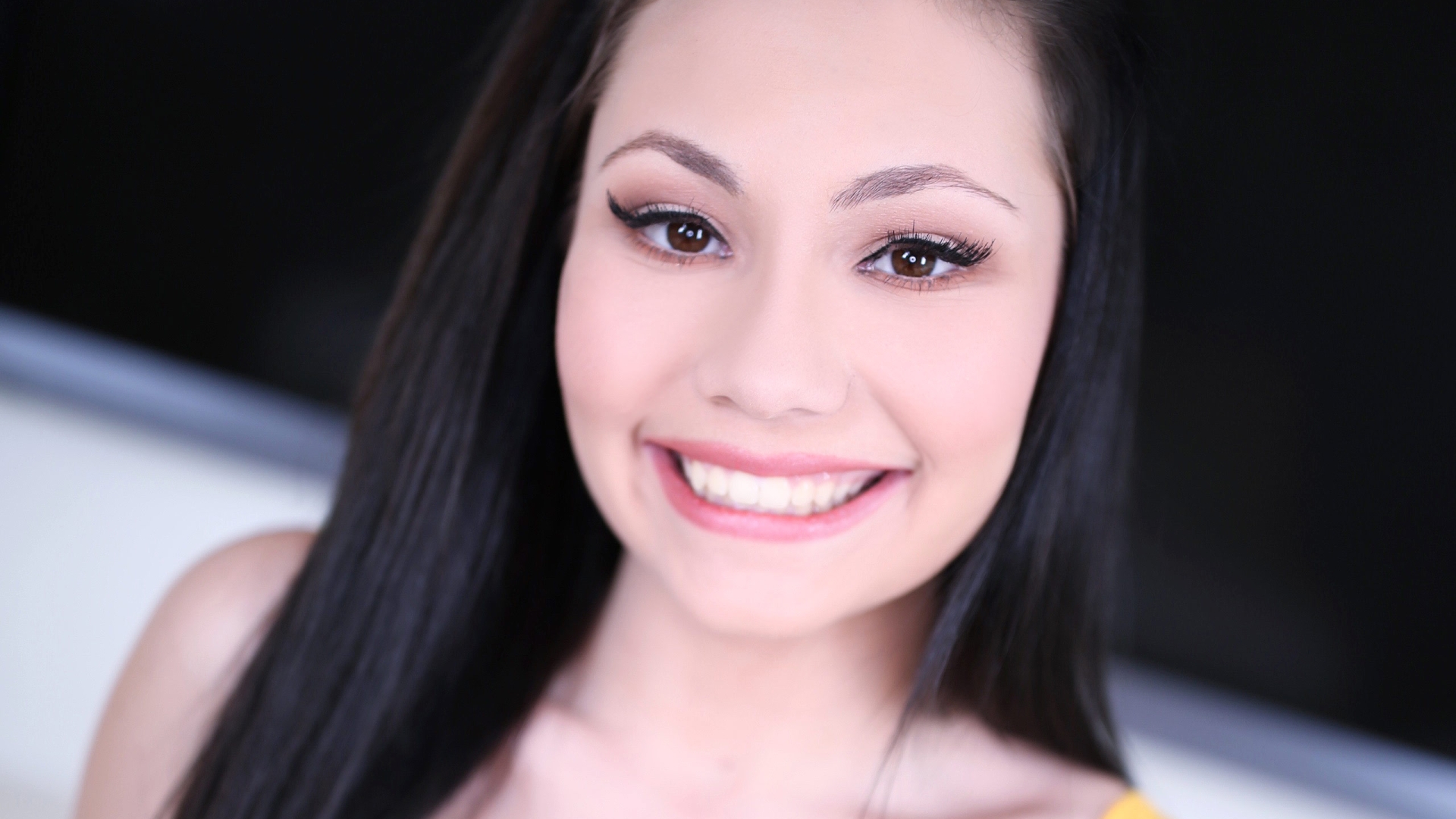 Amateur Allure Presents Lenna Lux Giving a Blowjob, Fucking and Swallowing a Creamy Load in 4K!