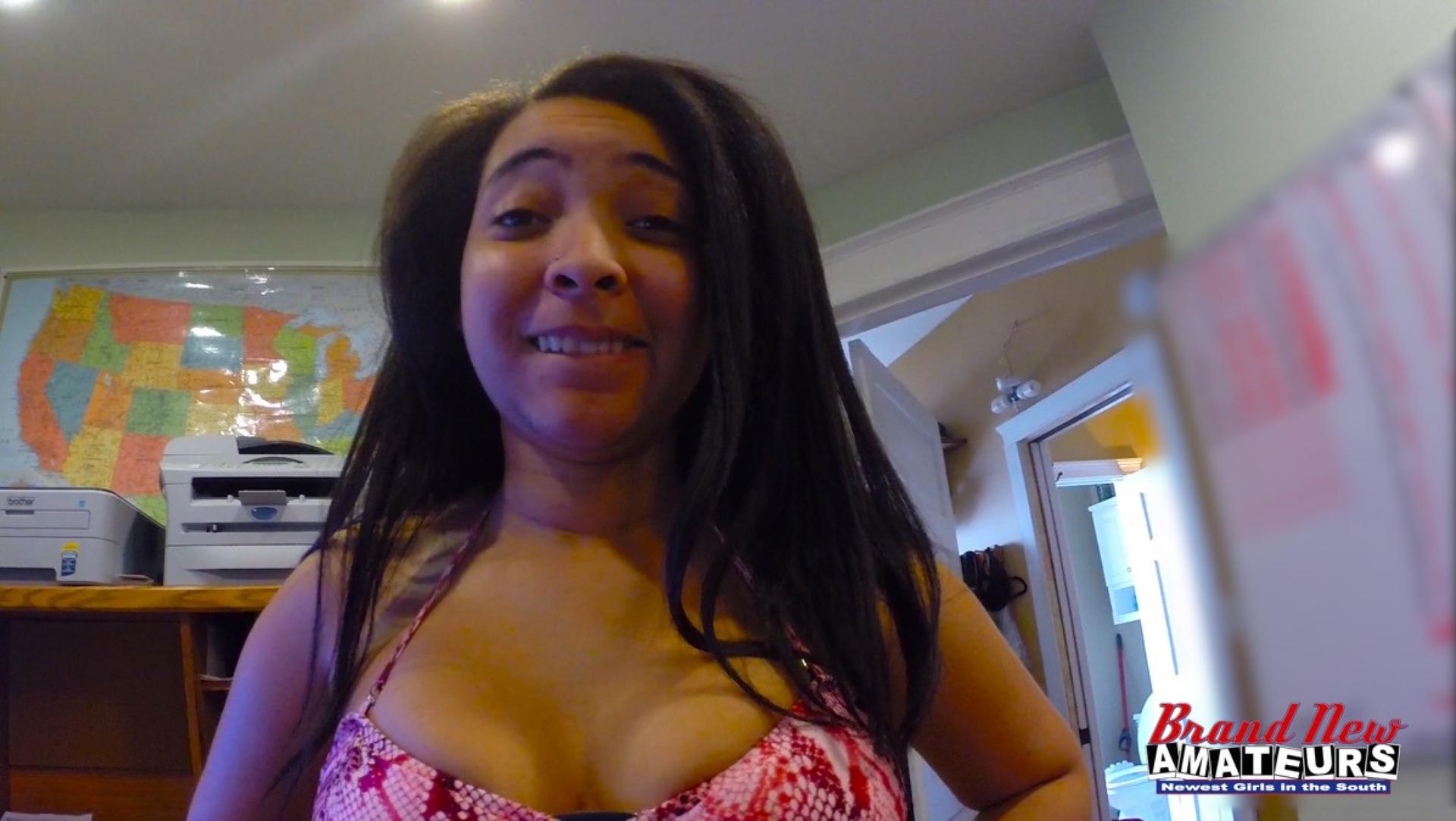 Raquel Gets Her Pussy Ate!