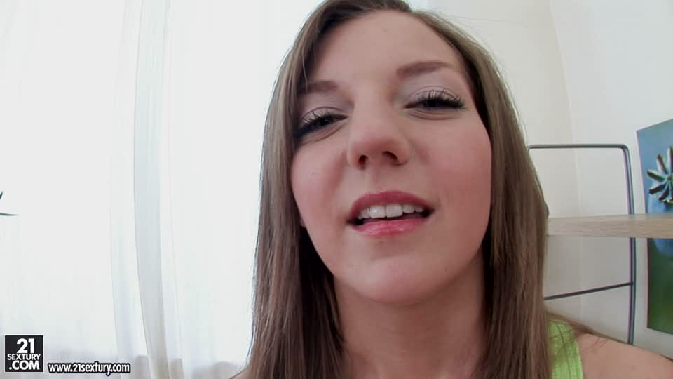 CutiesGalore presents Inna