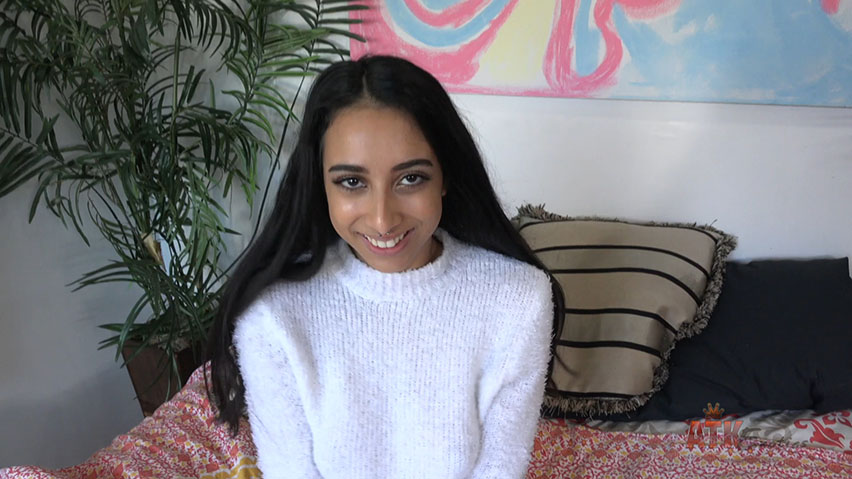 Kiarra Kai Solo Masturbation