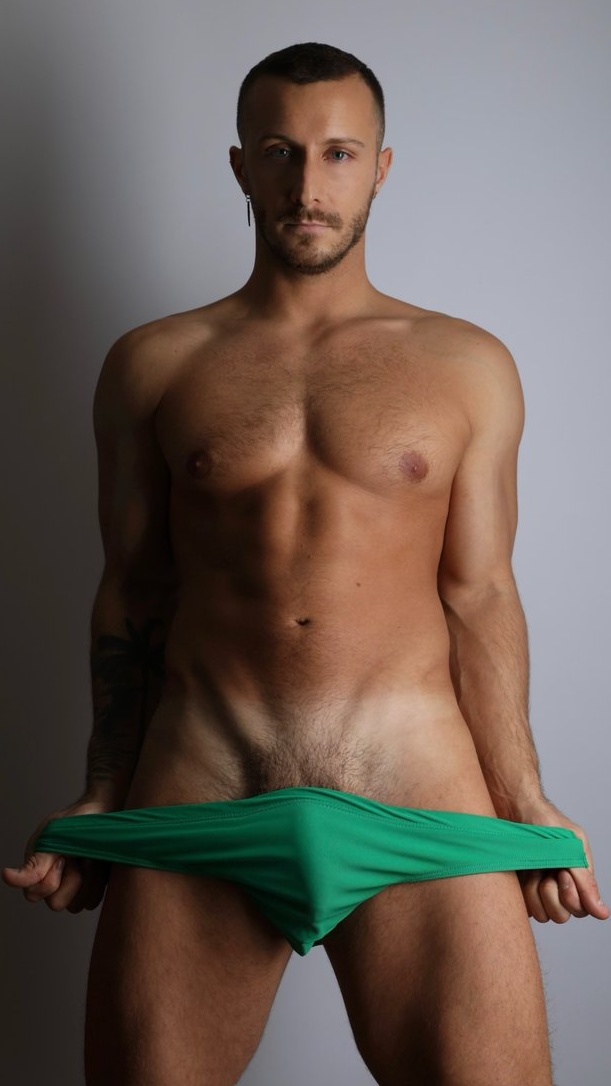 Photo HD Zack Mackay - 3