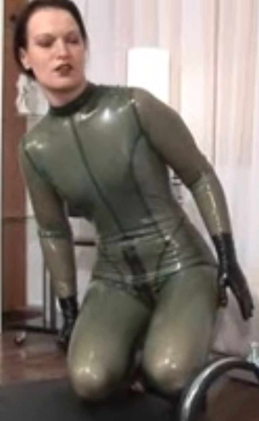 Photo HD Yvette Costeau - 2