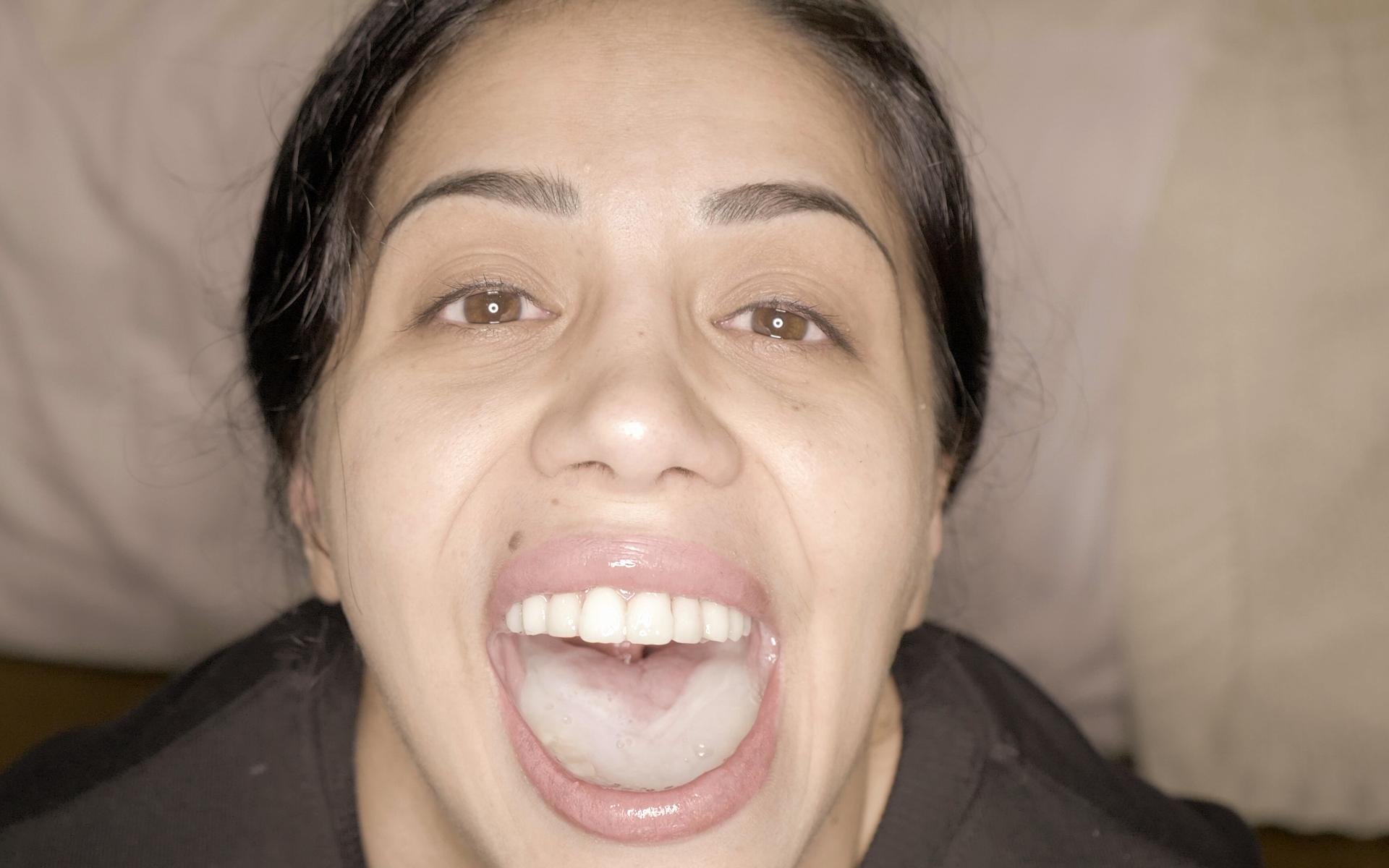 Julia de Lucia #2 - Bukkake - Behind The Scenes