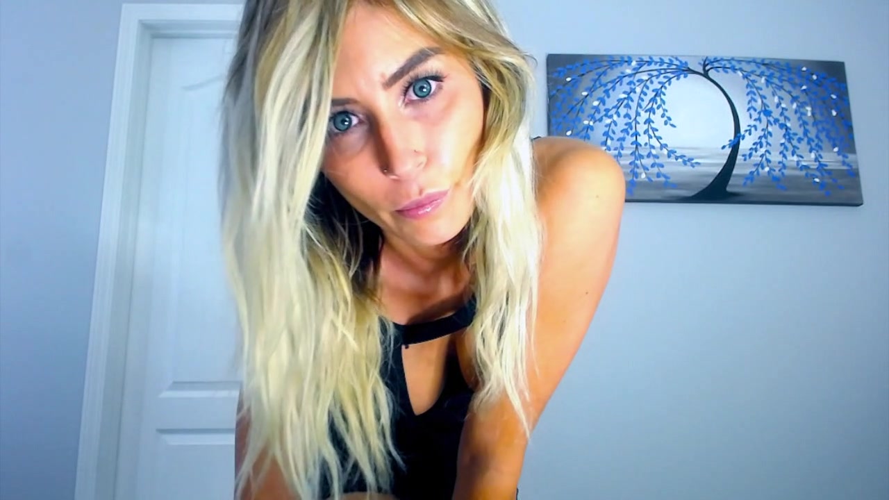 Half an Hour in Edging Hell with Kerri King