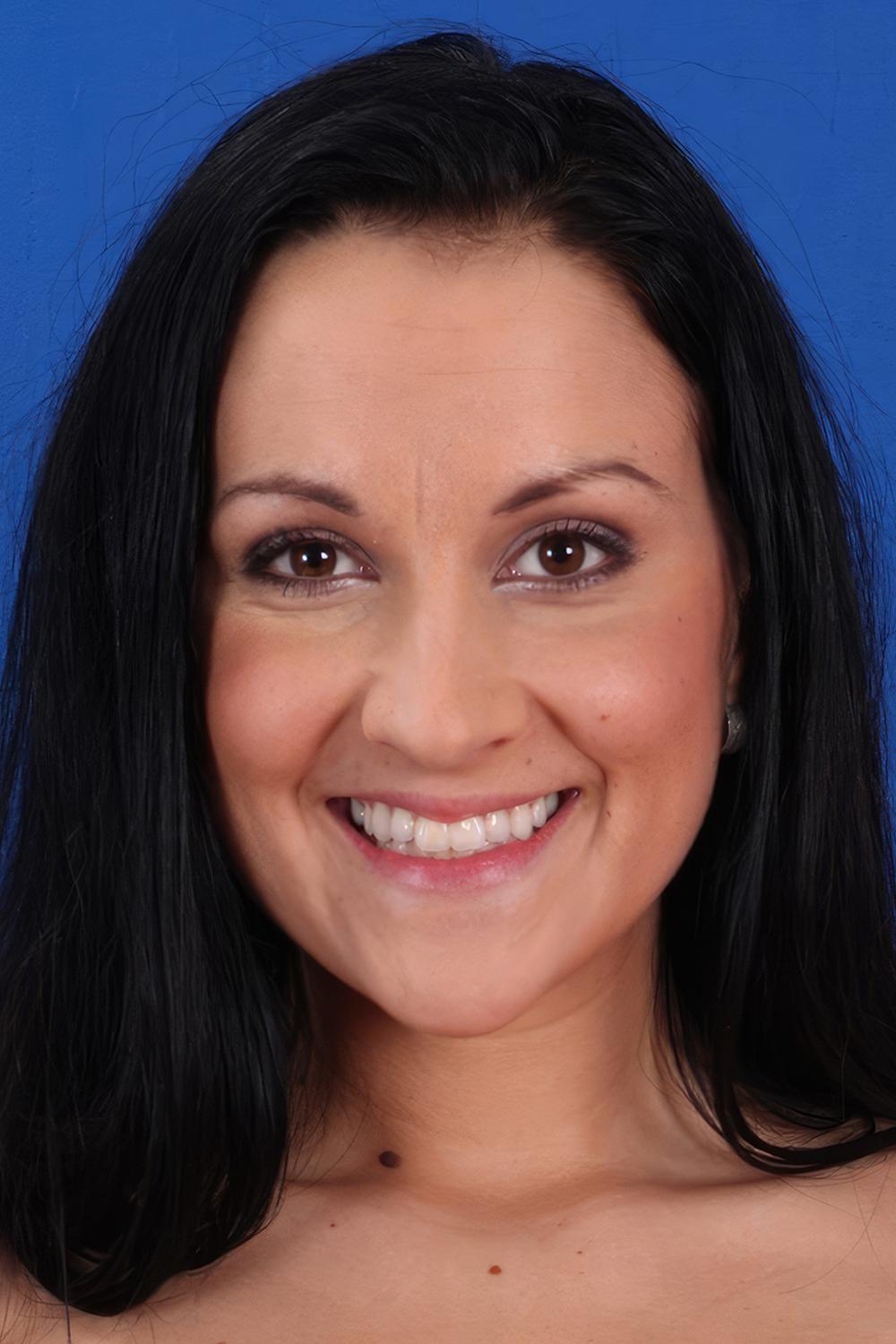 Clair Brooks Sineplex CZ