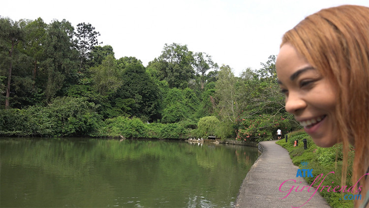 Today You Spend a Peaceful Time with Jamie at the Botanic Gardens.