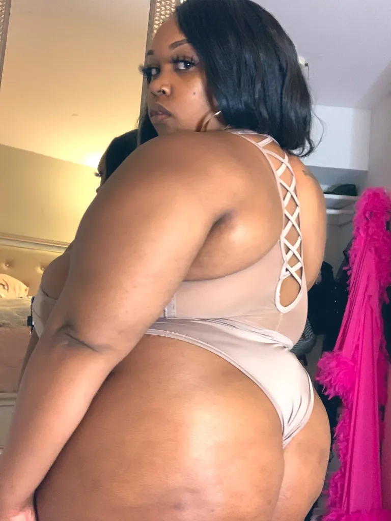 Photo HD Busty Muva - 1