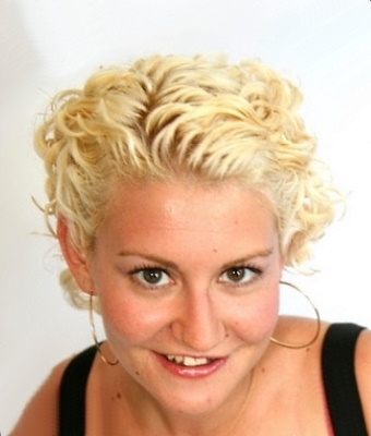 Billie Sweet Fessée