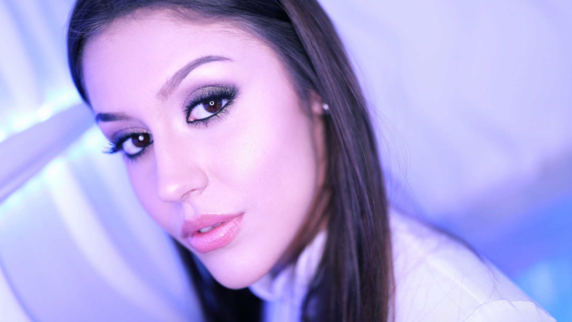 Swallow Salon Introduces Catalina Ossa Giving a POV Suck Job and Swallowing Cum